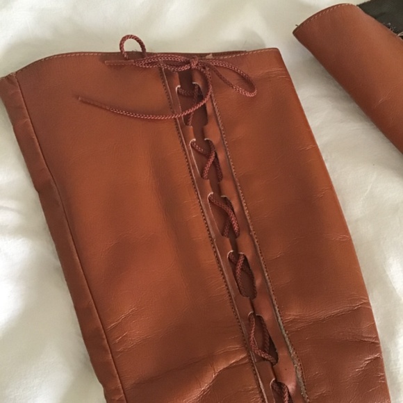 Vintage Tall lace up boots - Picture 2 of 7